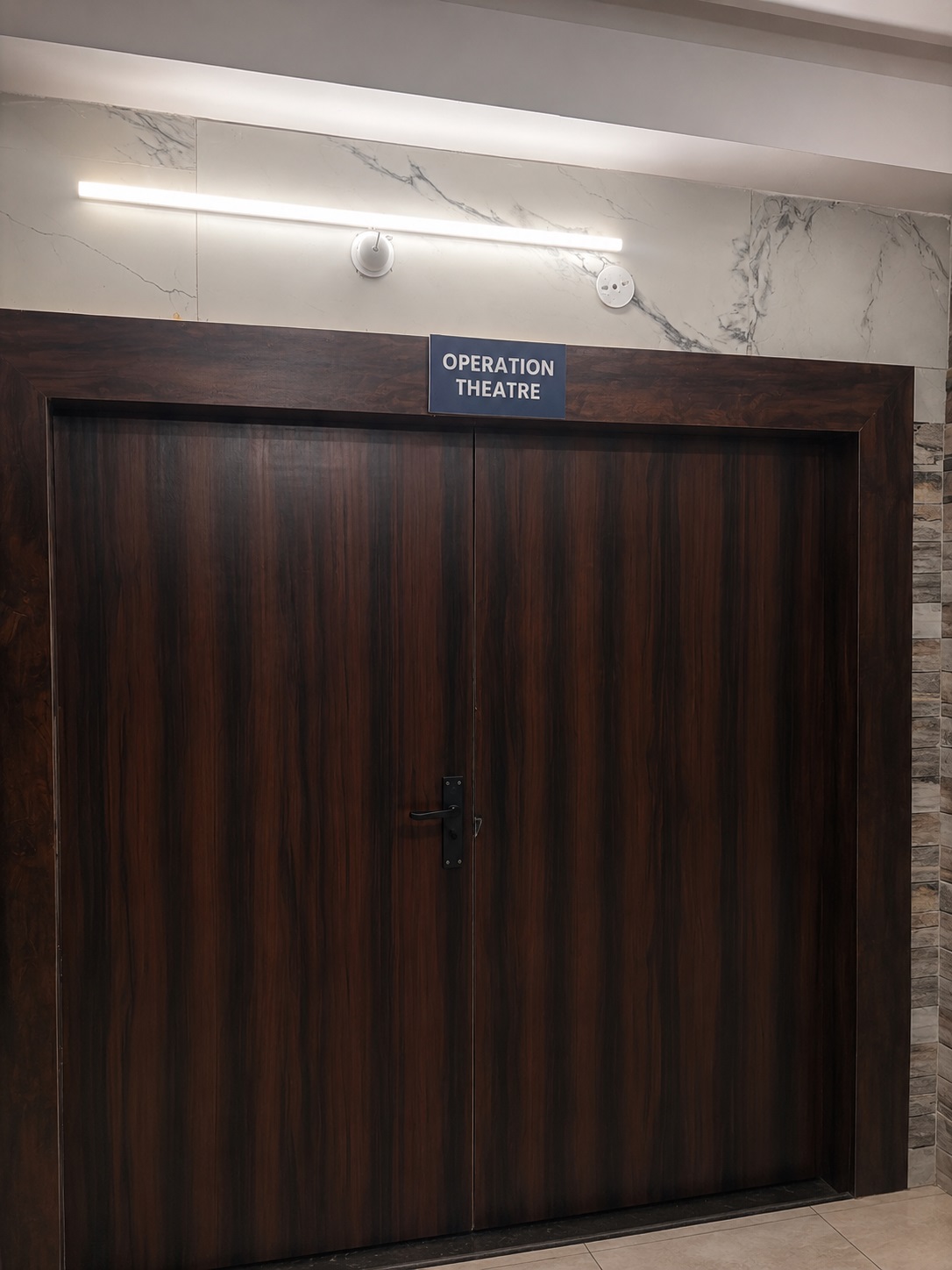 Surgical Operation Theatre Entrance Corridor at Shivgeet Piles Bhopal